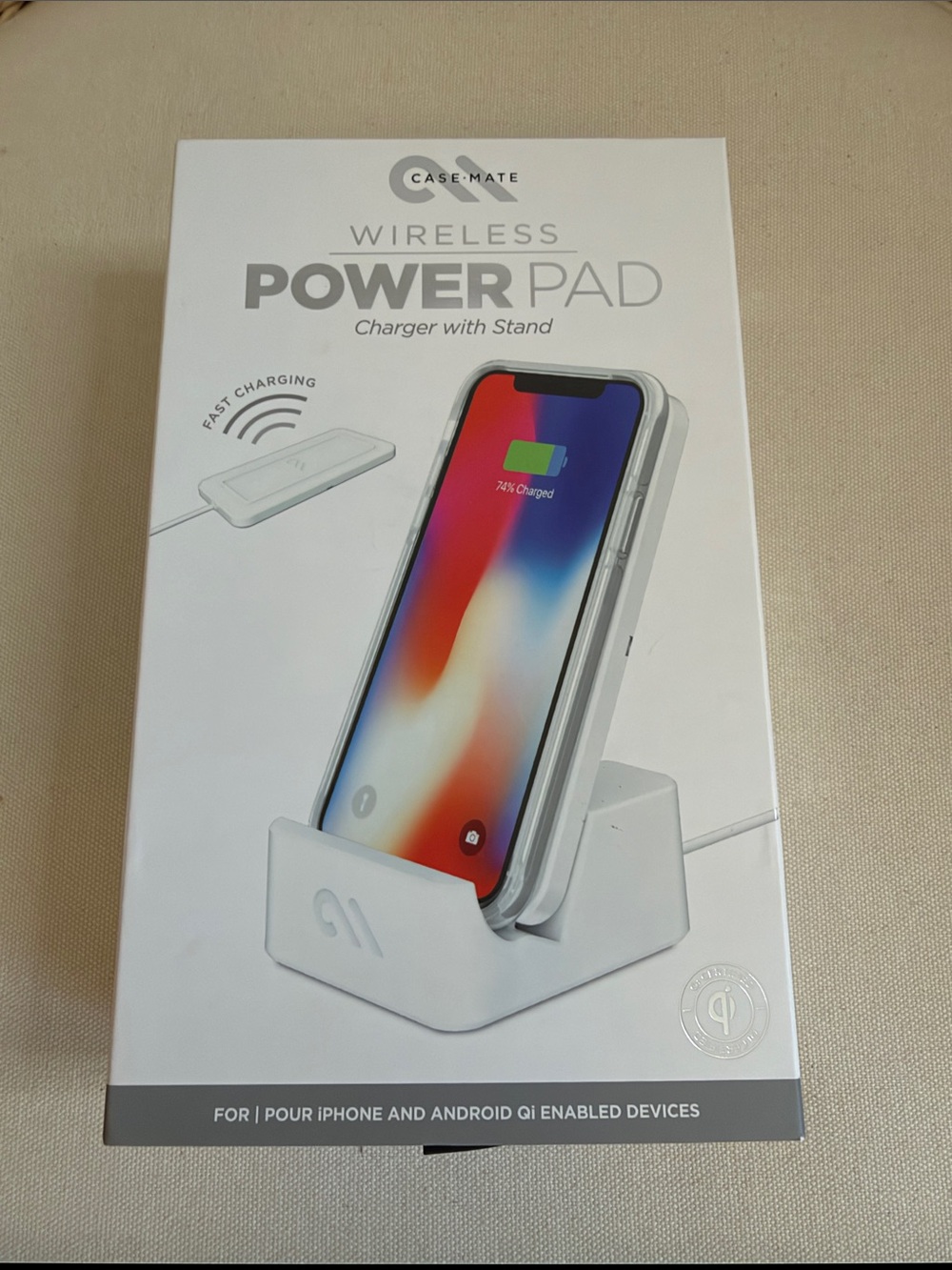 Case-Mate Wireless Power Pad Charger with Stand - White